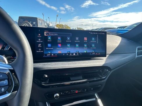 Used 2025 BMW 330i Sedan image 22