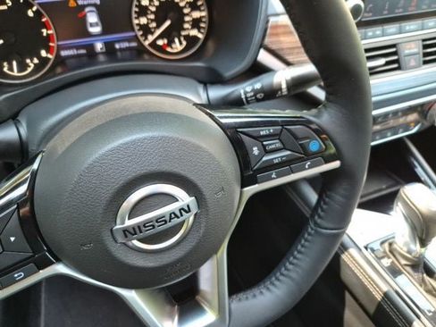 Used 2020 Nissan Altima 2.5 SL AWD/4WD image 21