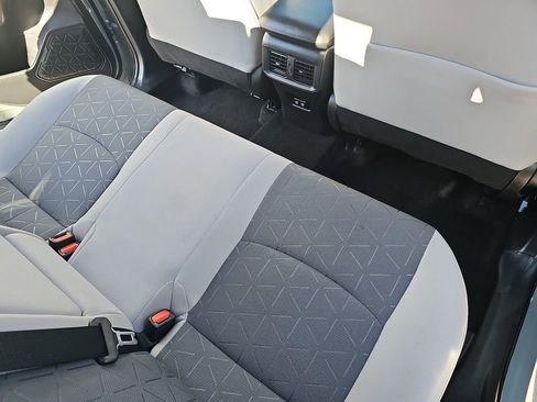 Used 2021 Toyota RAV4 XLE image 11