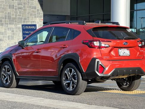 Certified 2025 Subaru Crosstrek 2.0i Premium w/ Crosstrek Mirror Package image 6