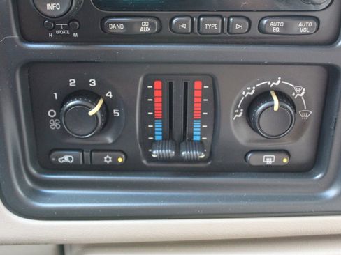 Used 2006 Chevrolet Avalanche LS w/ Preferred Equipment Group RWD image 20