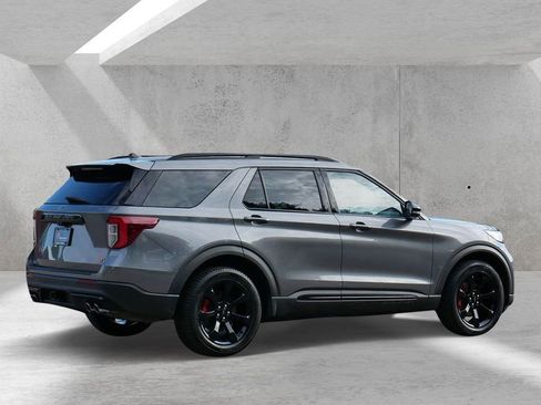 Certified 2023 Ford Explorer ST w/ Equipment Group 401A AWD/4WD image 3