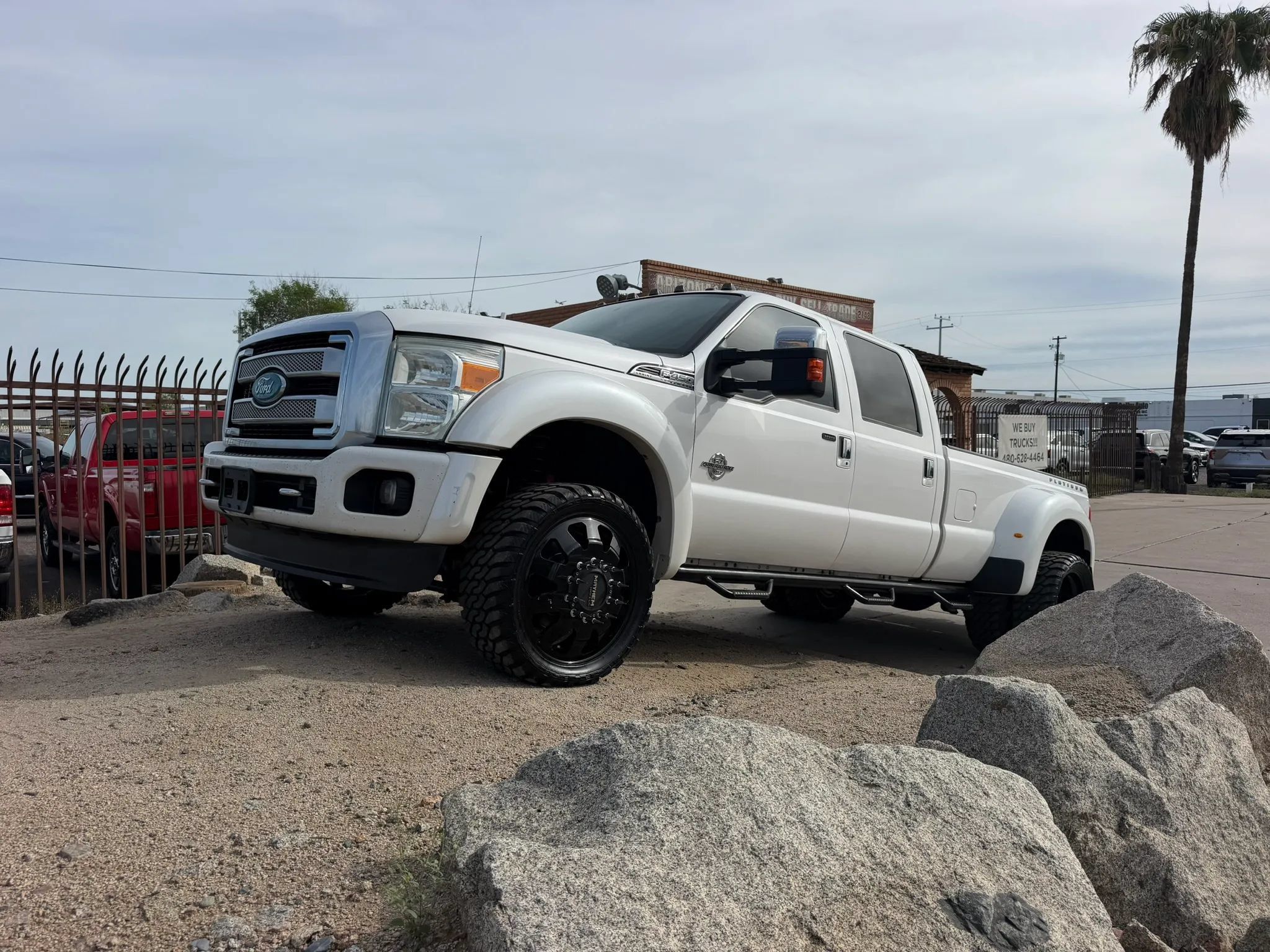 Used 2016 Ford F450 Platinum AWD/4WD image 2