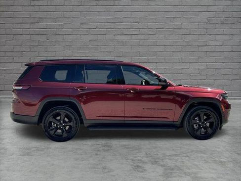 Certified 2023 Jeep Grand Cherokee L Laredo RWD image 5
