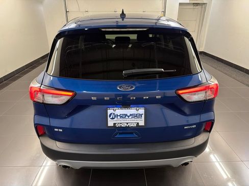 Used 2022 Ford Escape SE w/ Cold Weather Package AWD/4WD image 5