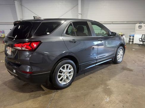 Used 2023 Chevrolet Equinox LT w/ LPO, Floor Liner Package AWD/4WD image 4
