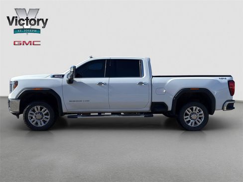 Used 2022 GMC Sierra 2500 SLT w/ SLT Premium Package image 4