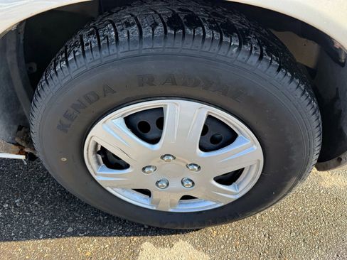 Used 2003 Buick Century Custom w/ Preferred Equipment Group 1SB image 12