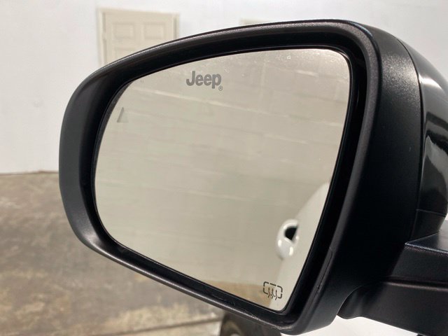 Used 2026 Jeep Compass Latitude AWD/4WD image 98