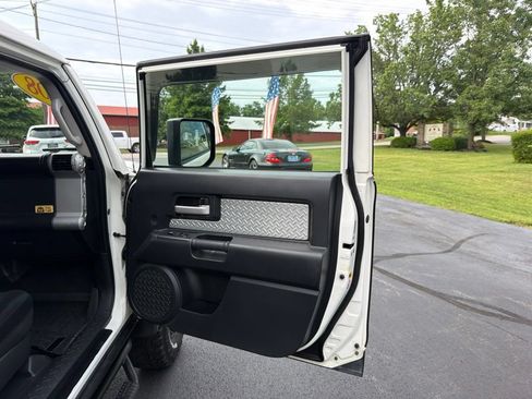 Used 2008 Toyota FJ Cruiser 4WD image 19