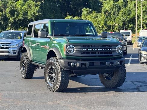 Used 2024 Ford Bronco Black Diamond AWD/4WD image 1