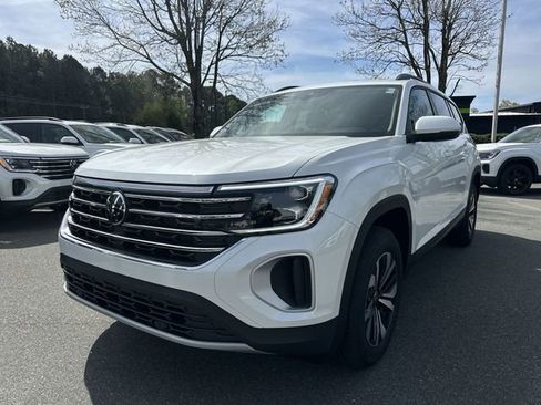 New 2026 Volkswagen Atlas SE FWD image 1