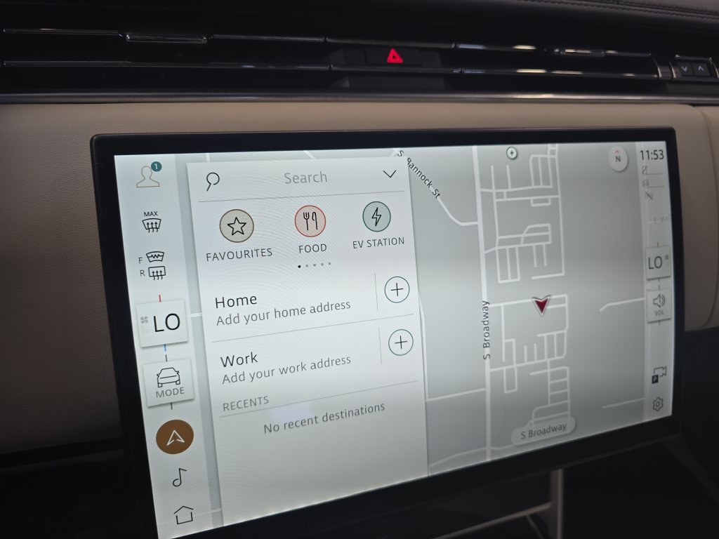 Certified 2026 Land Rover Range Rover SE AWD/4WD image 25