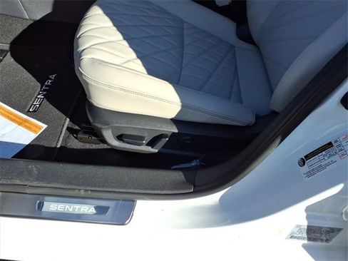 New 2026 Nissan Sentra SL image 6