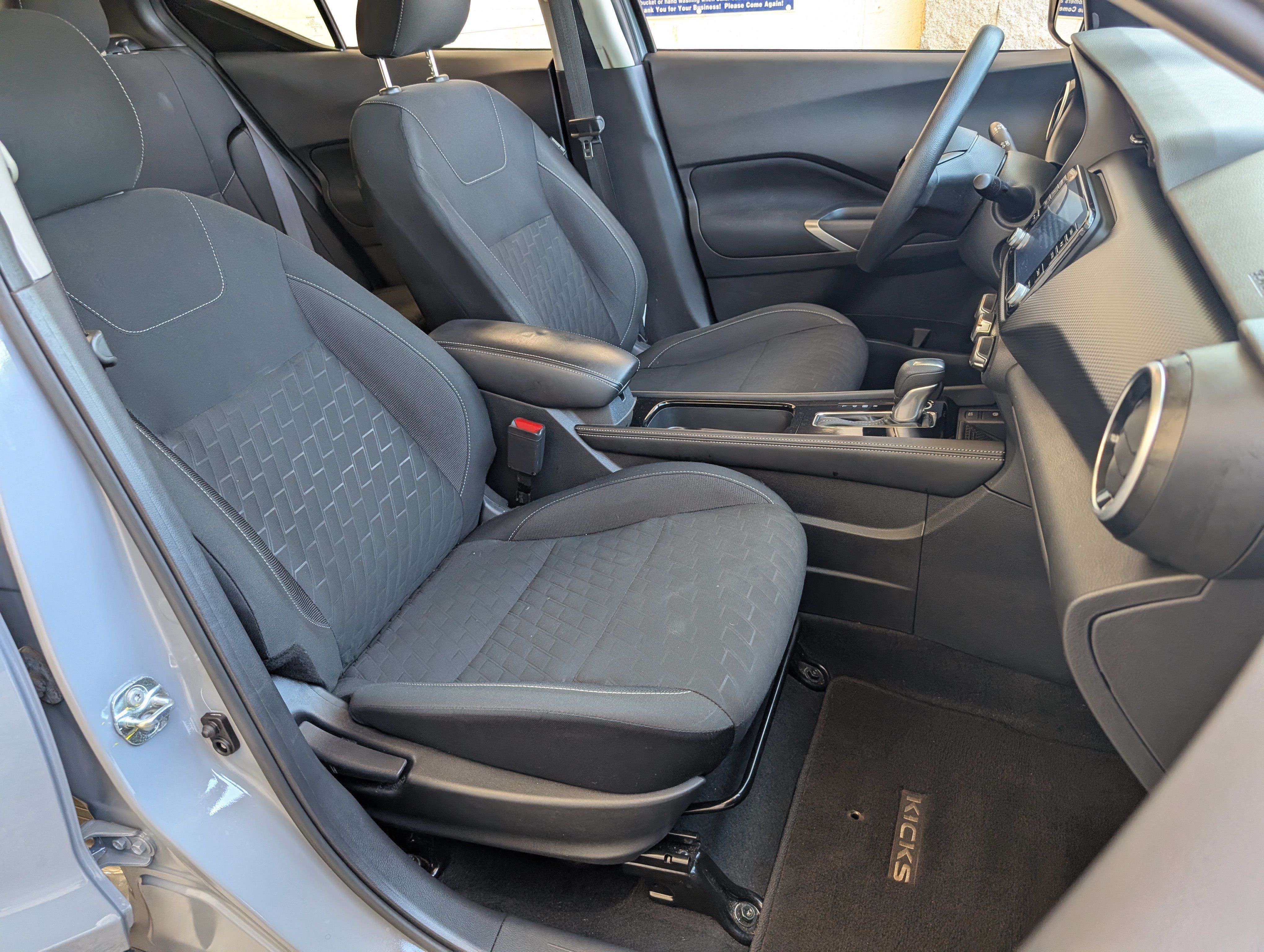 Used 2024 Nissan Kicks SV FWD image 21