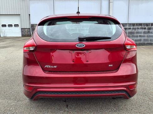 Used 2015 Ford Focus SE w/ SE Sport Package image 5