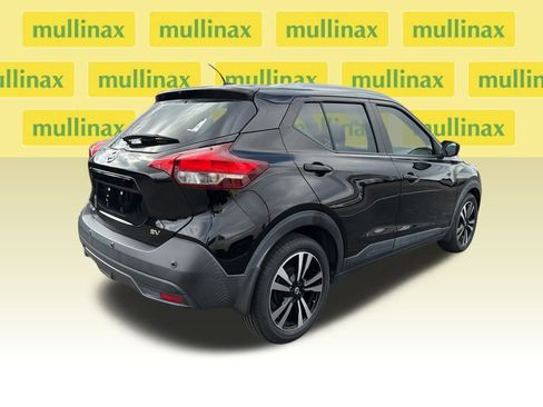 Used 2020 Nissan Kicks SV image 8