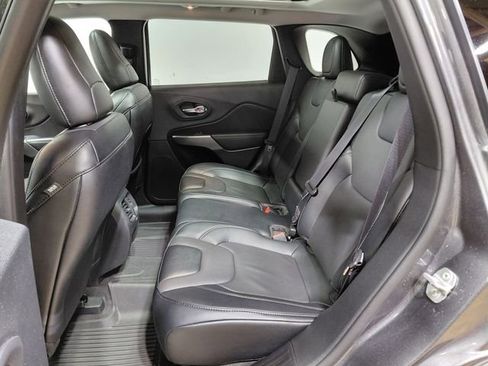 Used 2022 Jeep Cherokee Limited AWD/4WD image 42
