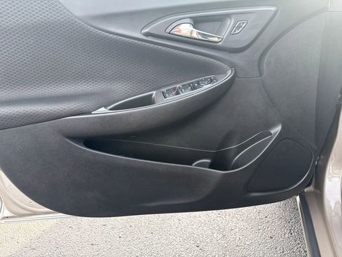 Used 2024 Chevrolet Malibu LT image 12