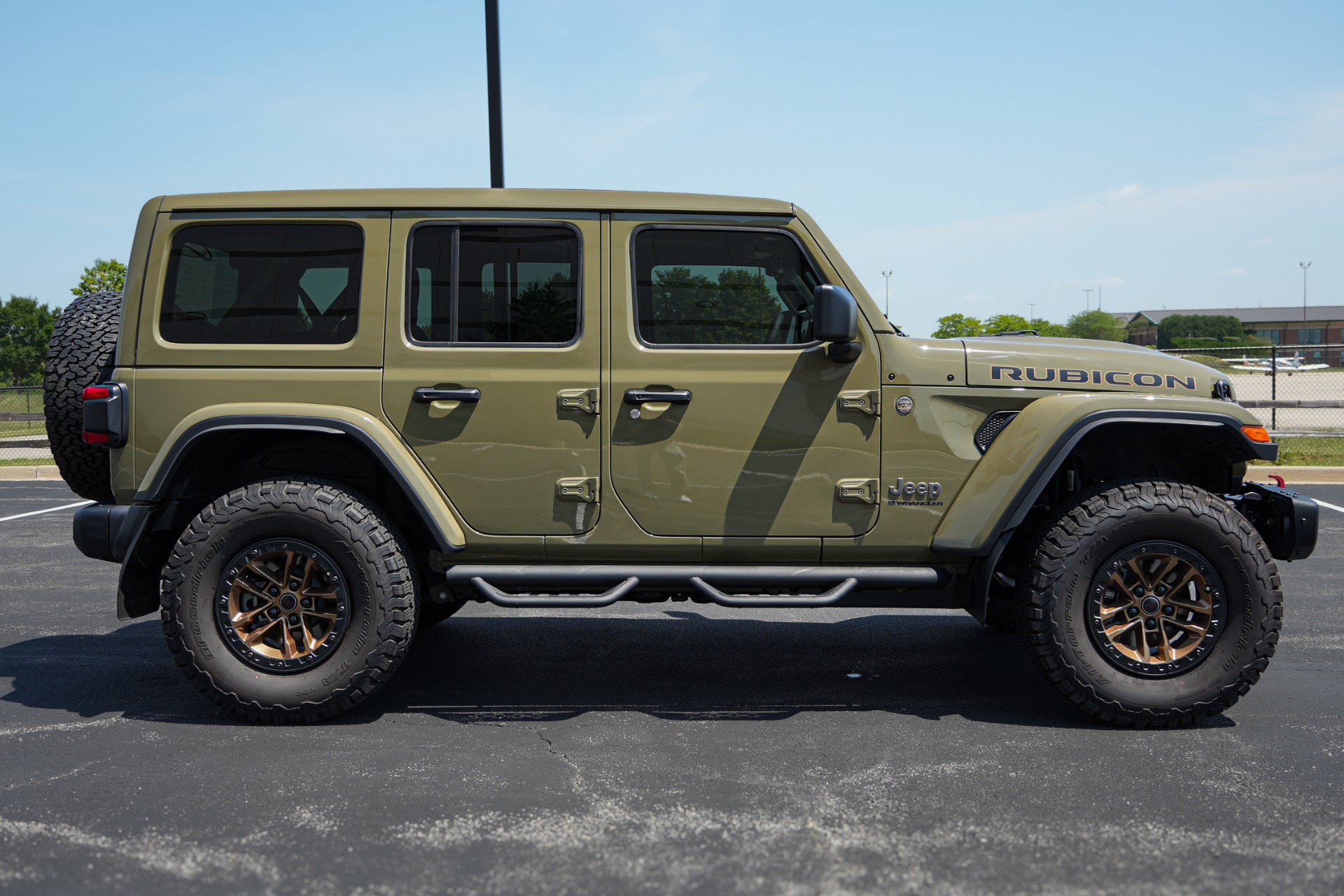 Used 2026 Jeep Wrangler Unlimited Rubicon AWD/4WD image 4