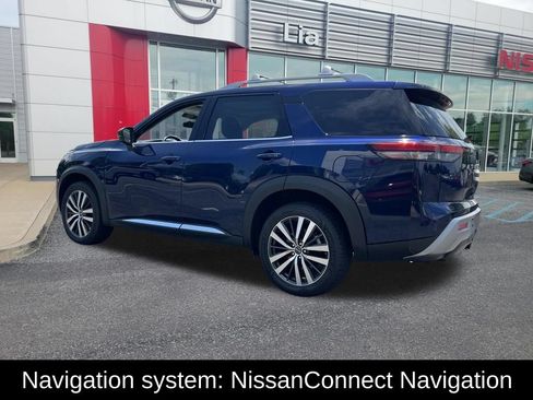 Certified 2022 Nissan Pathfinder Platinum AWD/4WD image 12