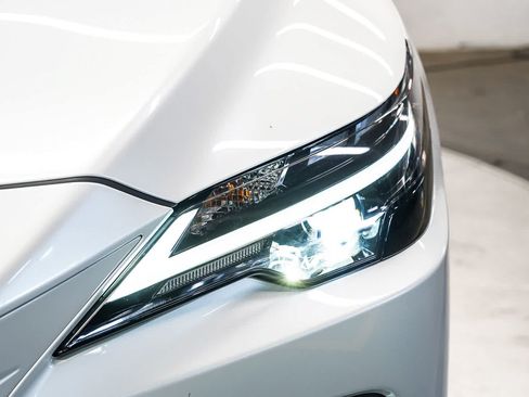 Used 2024 Lexus RX 350 Premium w/ Accessory Package (Z1) FWD image 7