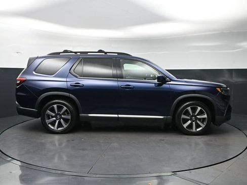 Certified 2023 Honda Pilot Elite image 4