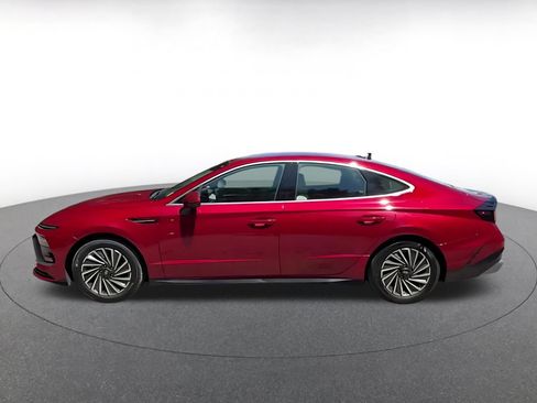 Used 2025 Hyundai Sonata SEL FWD image 9