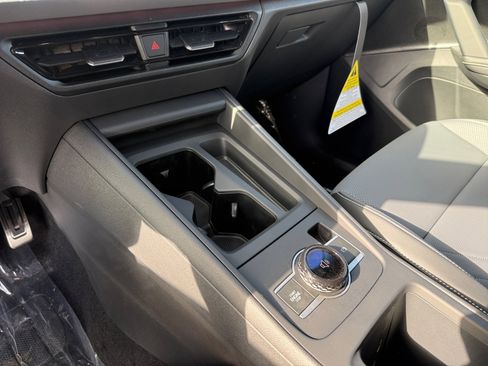 New 2026 Volkswagen Tiguan SE R-Line FWD image 13
