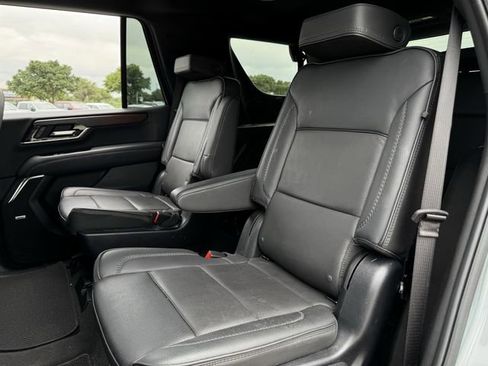 Used 2025 GMC Yukon Denali AWD/4WD image 28