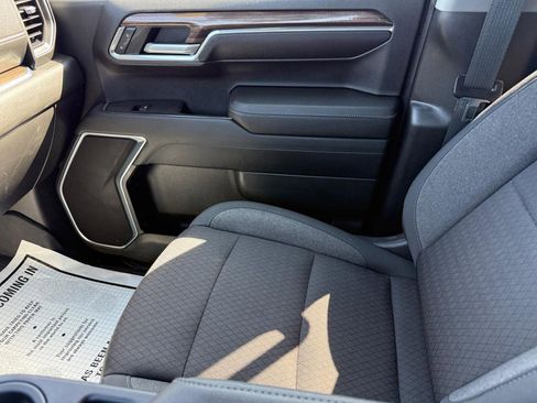 Certified 2024 Chevrolet Silverado 1500 LT w/ Z71 Off-Road Package image 20