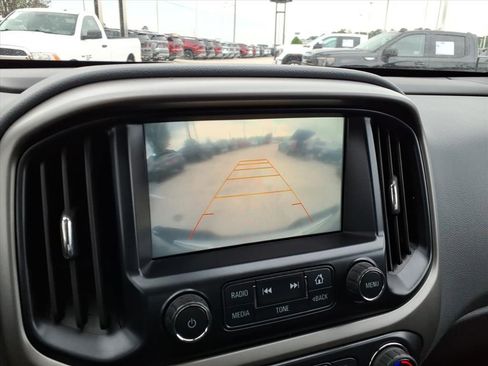 Used 2016 Chevrolet Colorado Z71 AWD/4WD image 24