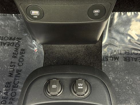 Used 2022 Kia EV6 Wind image 32