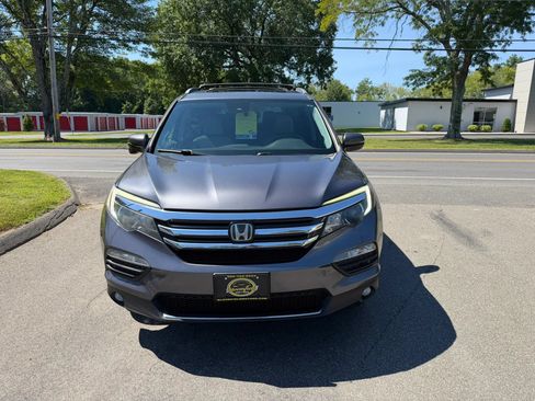 Used 2016 Honda Pilot Touring image 2
