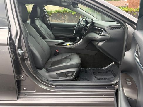 Used 2024 Toyota Camry XSE FWD image 28