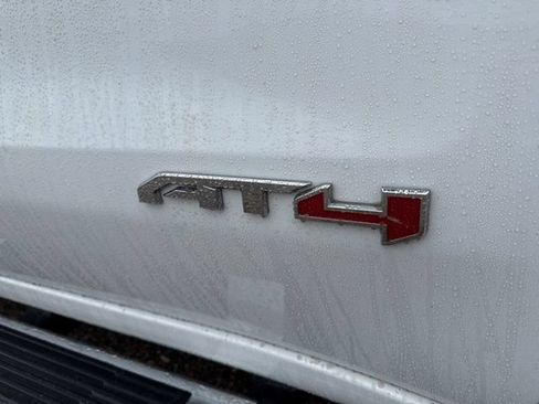 Used 2023 GMC Sierra 1500 AT4 w/ Technology Package AWD/4WD image 12