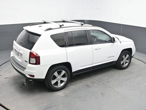 Used 2017 Jeep Compass High Altitude AWD/4WD image 30