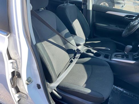 Used 2019 Nissan Sentra S image 31