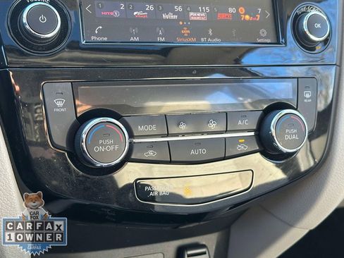 Used 2022 Nissan Rogue Sport SL w/ Premium Package image 35