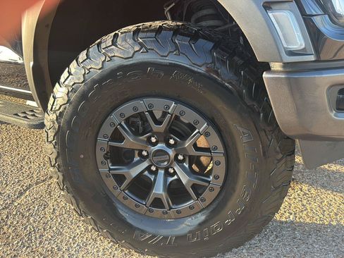 Used 2022 Ford F150 Raptor w/ Raptor 37 Performance Package AWD/4WD image 9