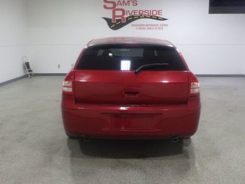 Used 2005 Dodge Magnum R/T w/ Convenience Group II RWD image 3