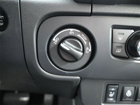 New 2026 Nissan Frontier SV image 19