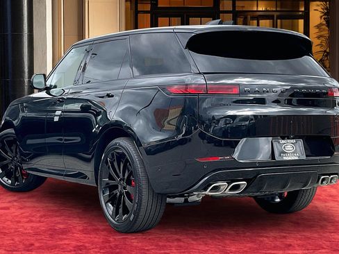 New 2026 Land Rover Range Rover Sport Dynamic SE AWD/4WD image 3