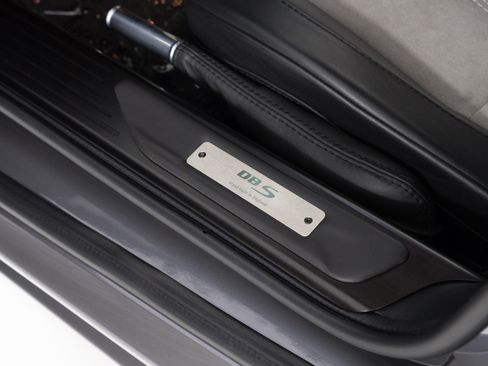 Used 2009 Aston Martin DBS Coupe RWD image 33
