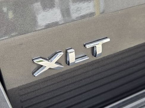Used 2020 Ford Expedition XLT w/ Equipment Group 202A AWD/4WD image 15