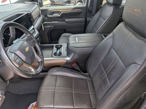 Certified 2024 Chevrolet Silverado 3500 High Country w/ High Country Premium Package image 12