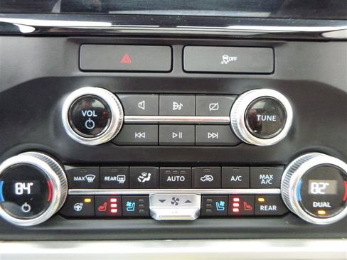 Used 2023 Ford Expedition Max Limited AWD/4WD image 19