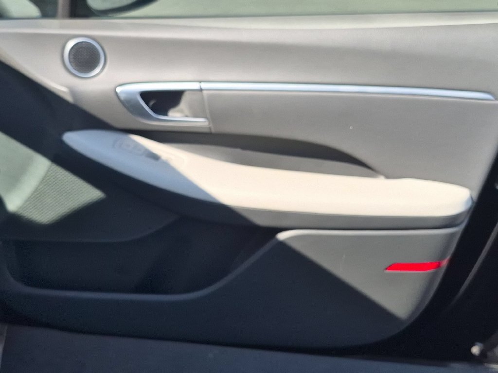 Used 2025 Hyundai Sonata SEL FWD image 33