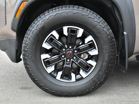 Used 2023 Nissan Frontier Pro-X w/ Pro Convenience Package image 12