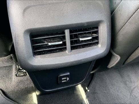 Used 2023 GMC Terrain SLT FWD image 10